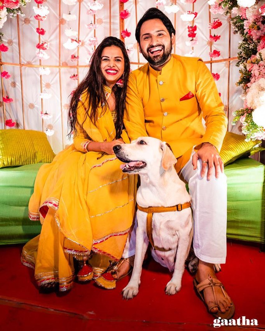 Royally Elegant Maharashtrian Wedding With Stunning Couple Outfits |  WedMeGood