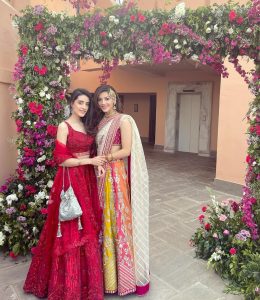 Mehreen Pirzada with her sister-in-law