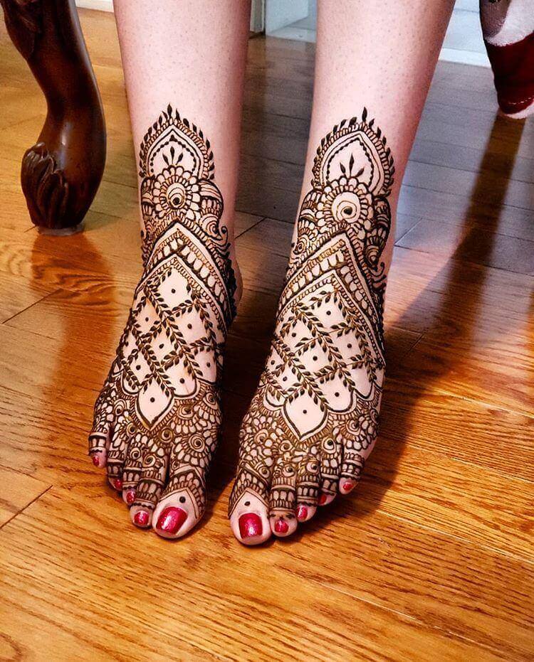bridal feet mehendi