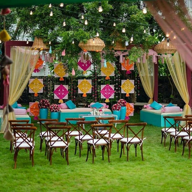 intimate wedding decor ideas
