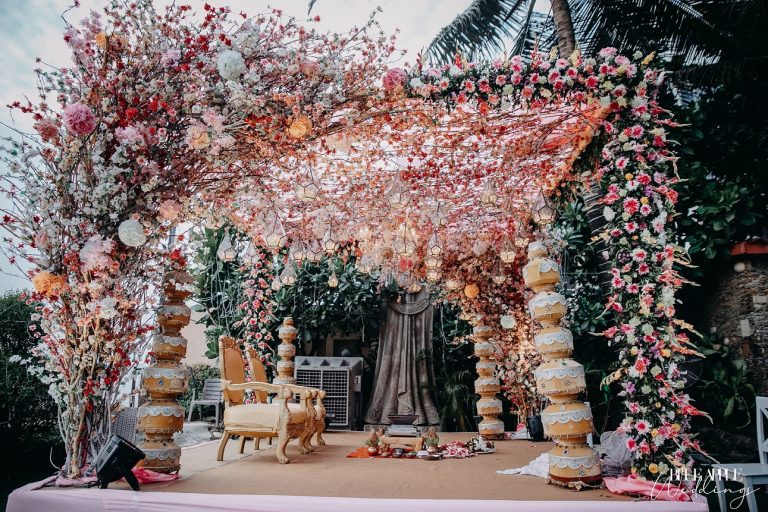 Mumbai Wedding With The Couple In Matching White Wedding Outfits