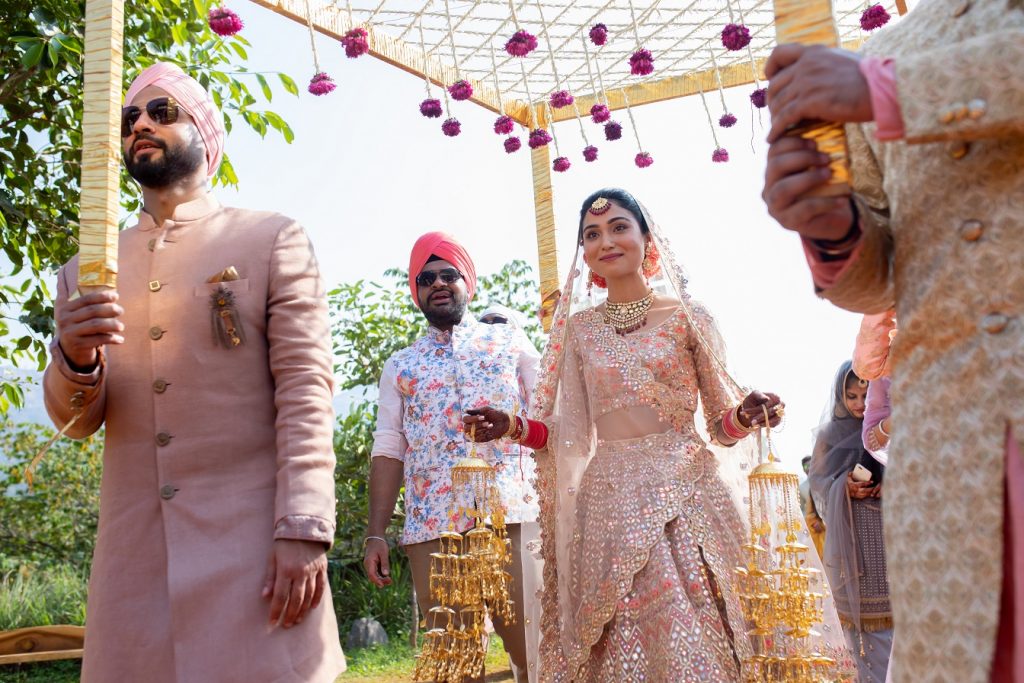 Small & Elegant Farmhouse Punjabi Wedding In Khopoli, Mumbai