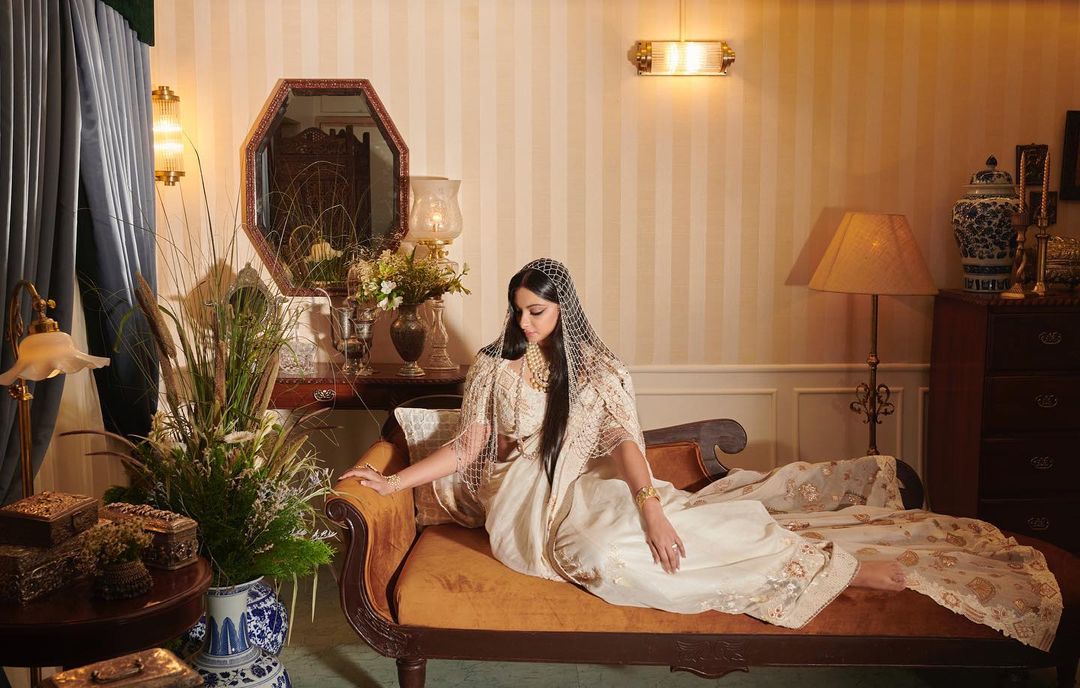 Rhea Kapoor's white bridal saree