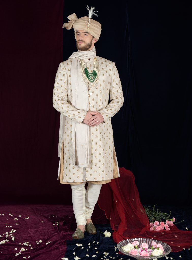 groom white sherwani