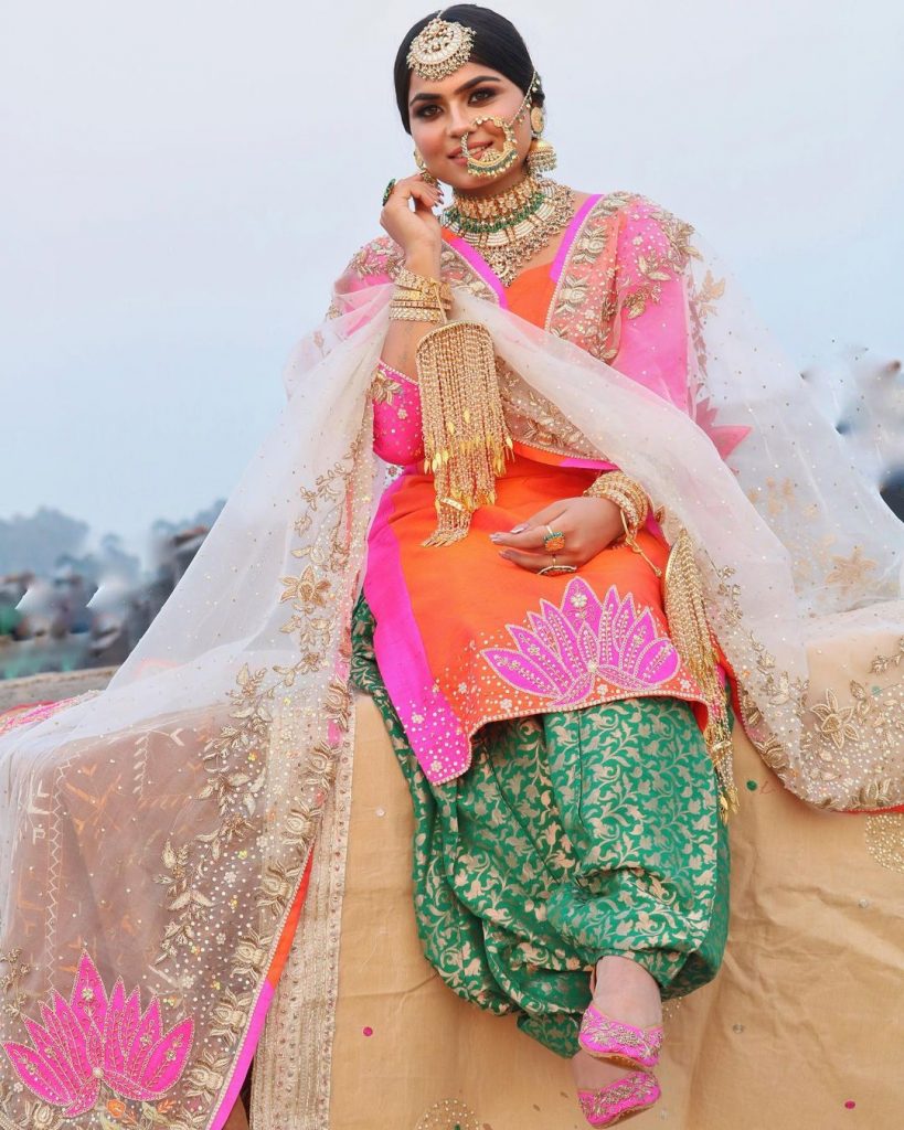 Sikh bridal wedding dresses