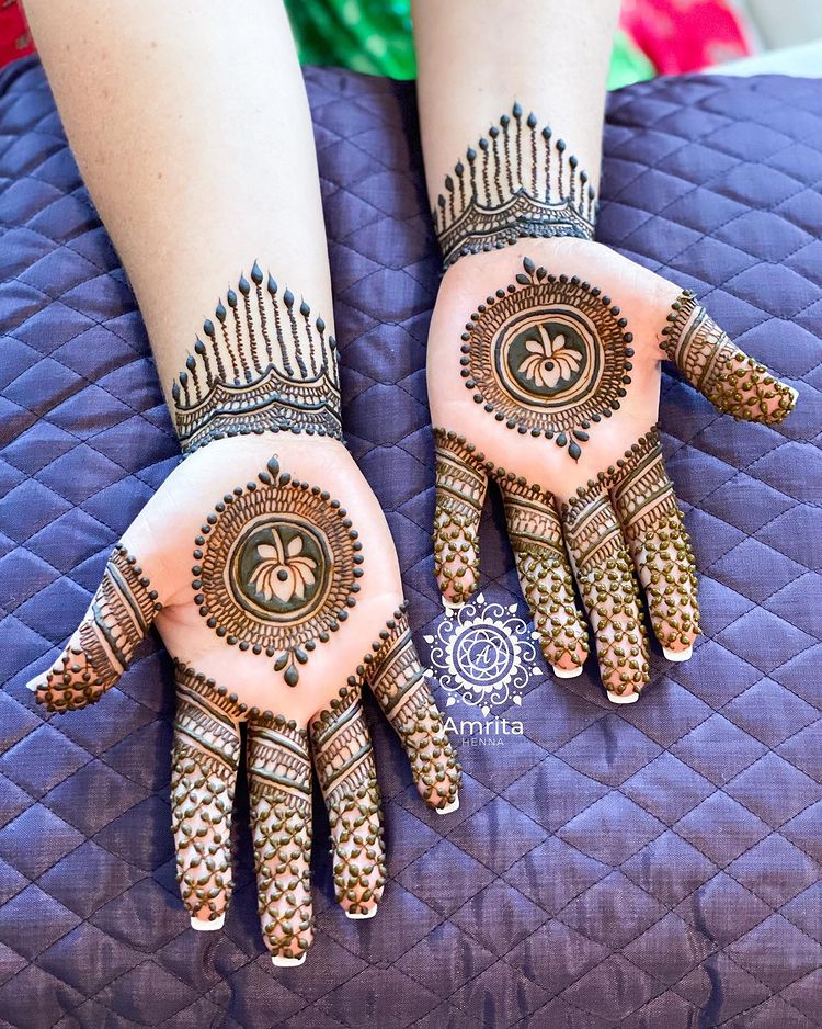 Female Half Hand Mehndi Design Services
