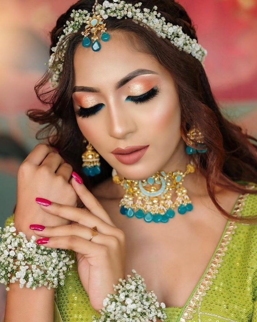 Gorgeous Floral Matha Patti Designs To Elevate Your Bridal Look