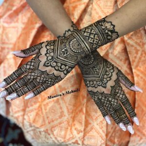 back-hand mehndi design