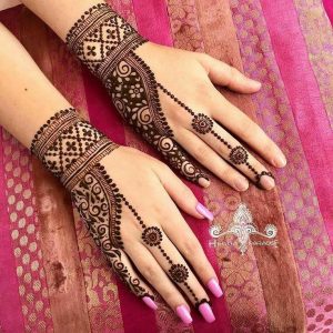 Minimal Mehndi Designs