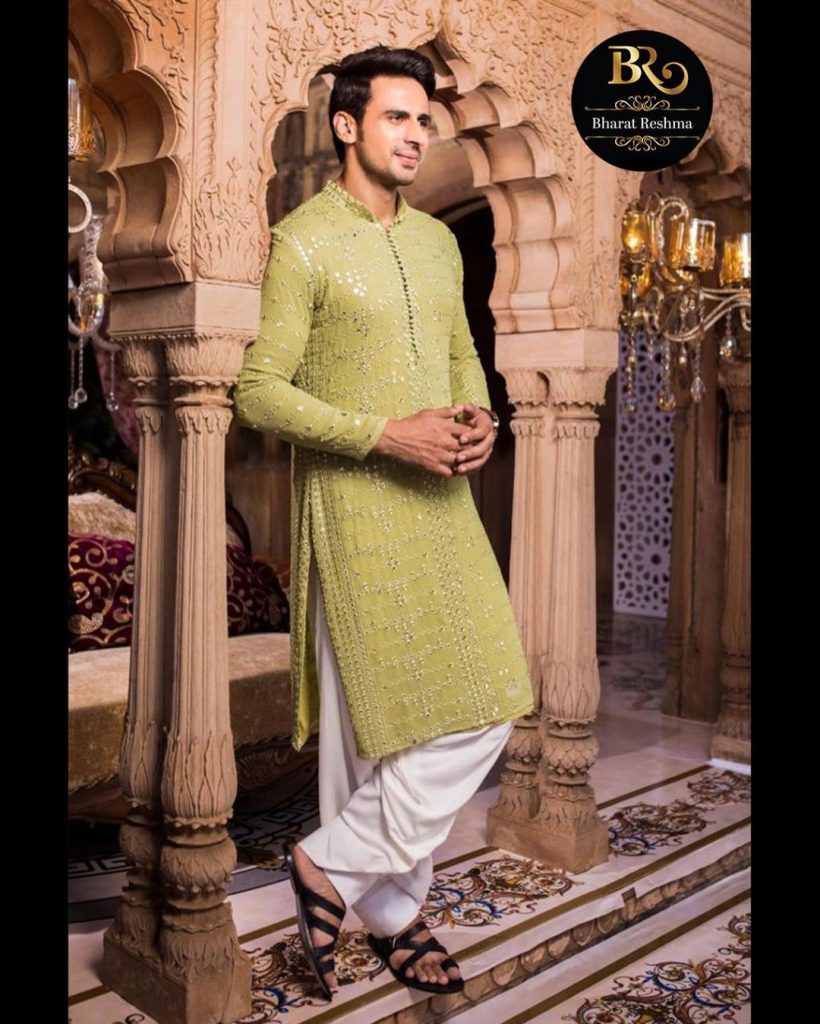 Latest & Trendy Ethnic Wear For Men To Slay Their Diwali Look