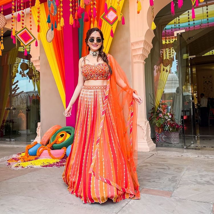 Partywear Lehenga Choli - Buy Designer Lehenga Choli Online in India |  Myntra
