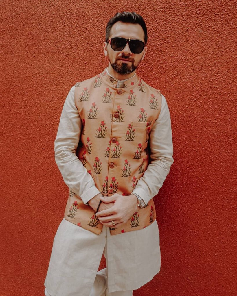 Latest & Trendy Ethnic Wear For Men To Slay Their Diwali Look