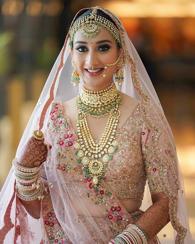 Trending Pastel Green Jewellery Ideas For Brides-To-Be