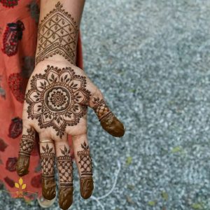 flower mehendi design