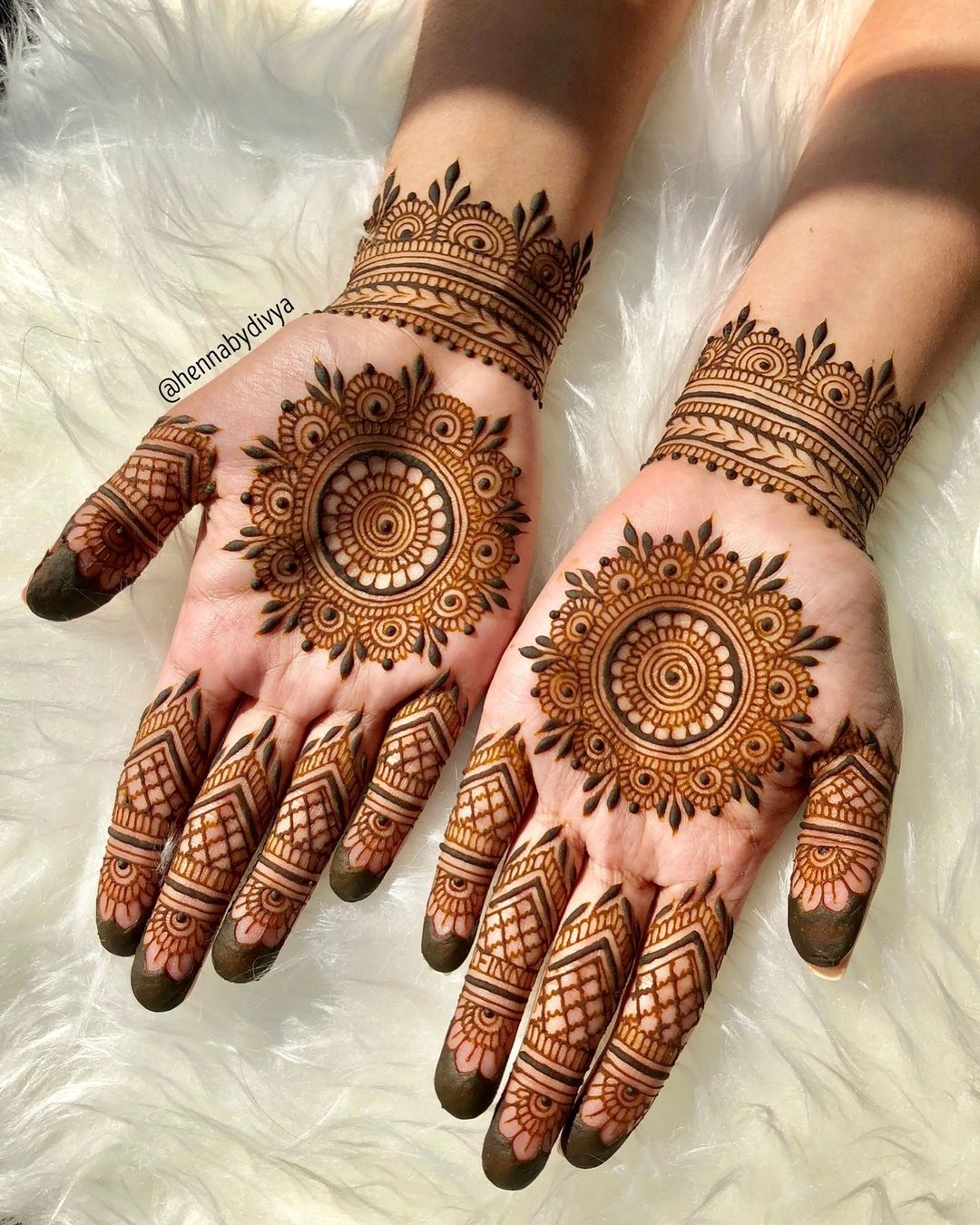 mandala art henna