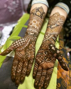 55+ Unique Peacock Mehndi Design Ideas For Brides