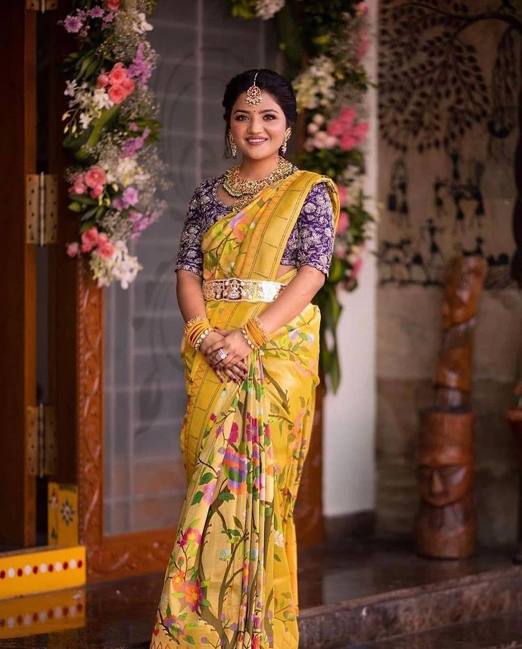 Dharsha Gupta in yellow saree photos - South Indian Actress