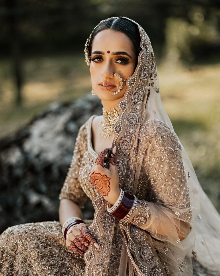 #BridalTrends: 25 Incredible Nath Designs For Brides To Try