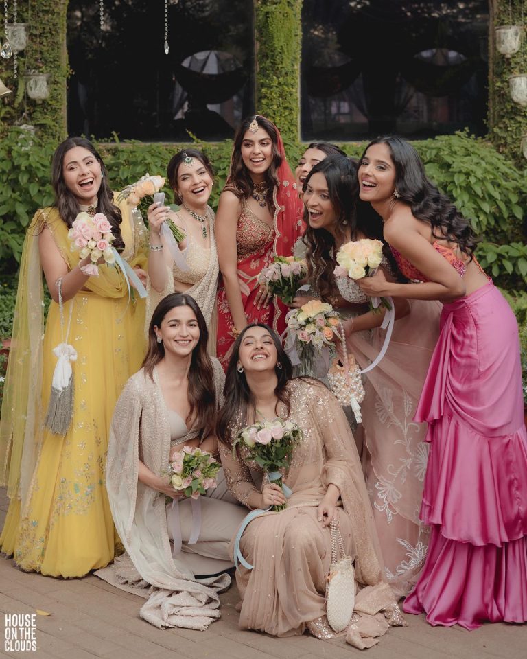 25+ Bridesmaids Photoshoot Ideas You Must Consider