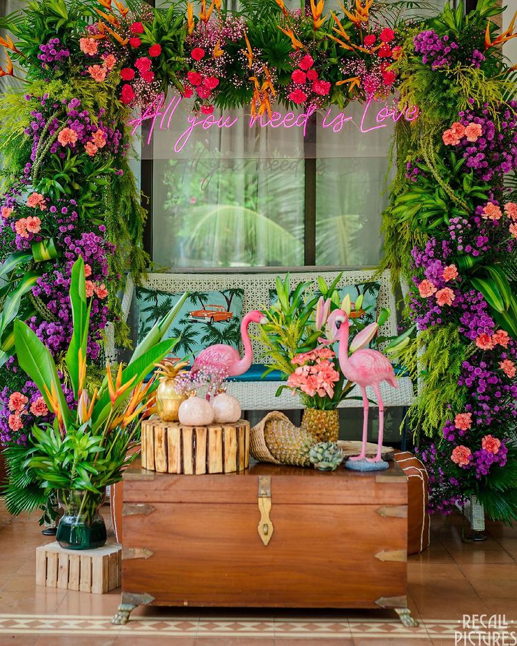 tropical wedding decor ideas