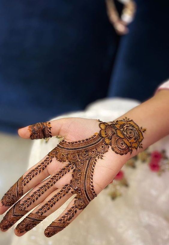 75 Small Mehndi Designs For Front Hand, For Kids, & Simple! - Wedbook-sonthuy.vn