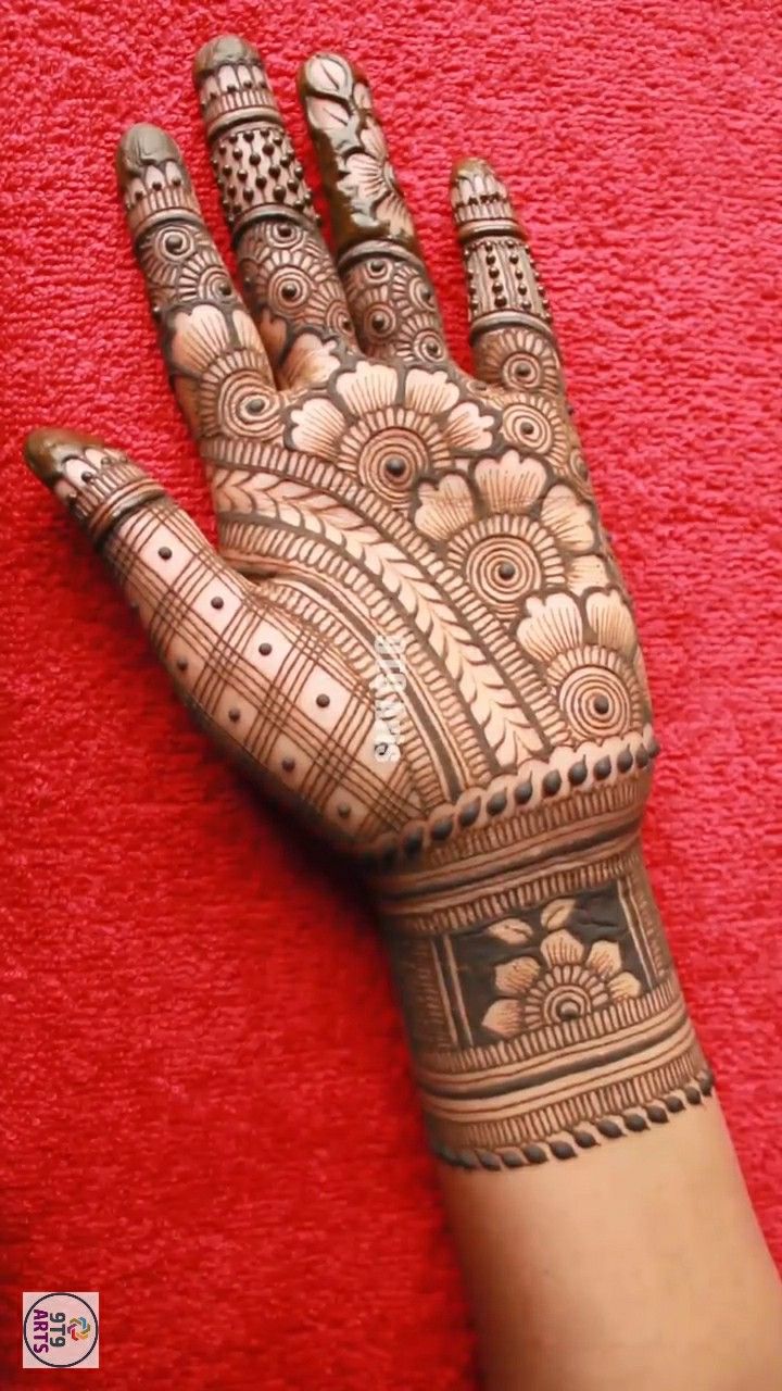 stylish and simple henna designs