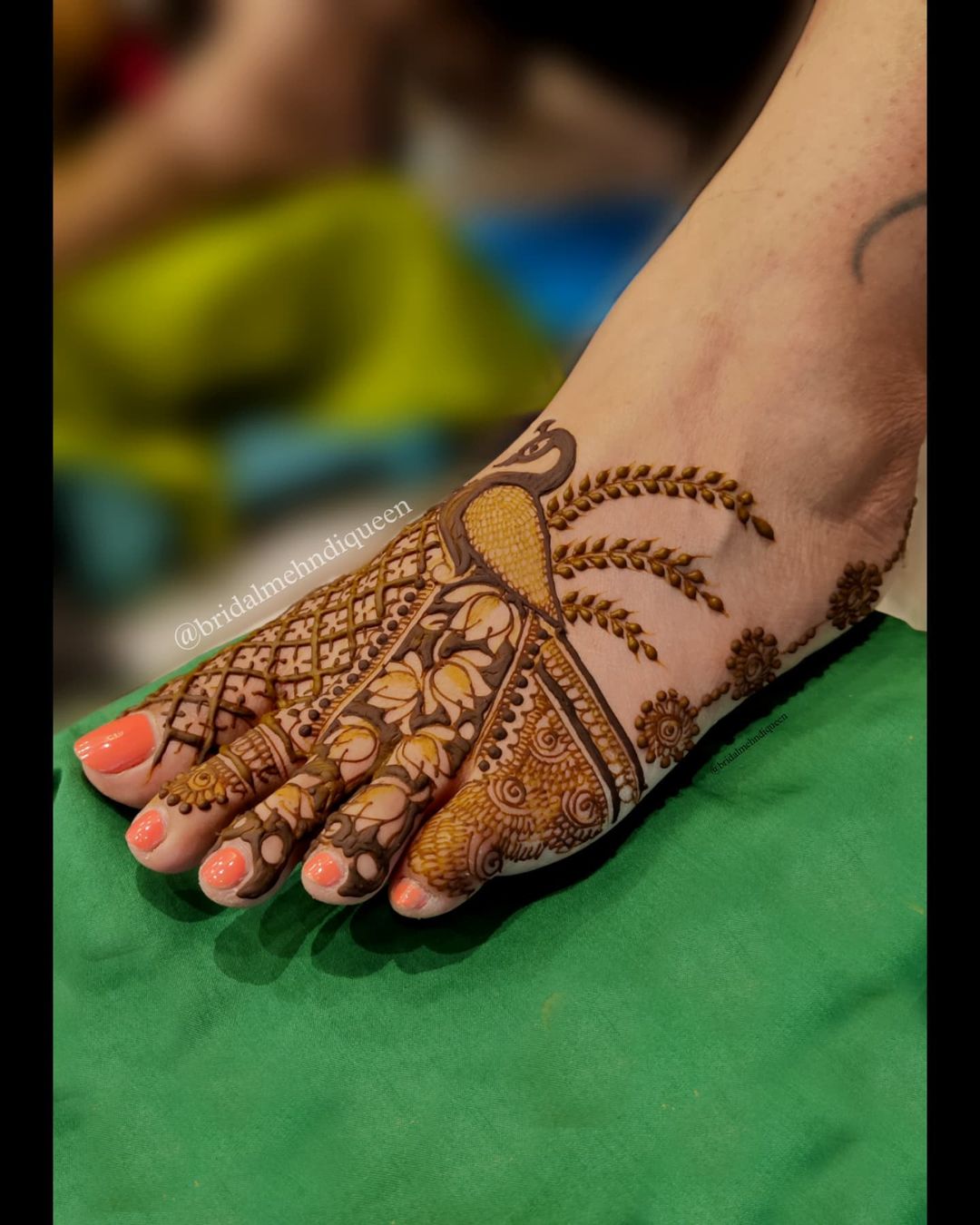 30 Mind Blowing Leg And Foot Mehndi Designs For Brides!