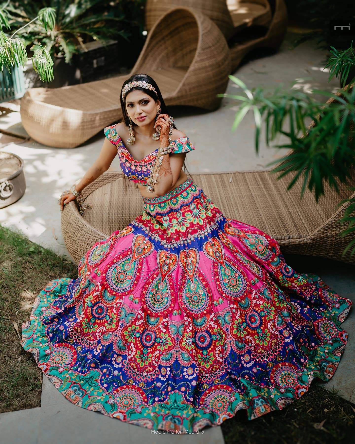 Pakistani Engagement Dresses For Brides In 2024-2025 | WeddingPace-atpcosmetics.com.vn