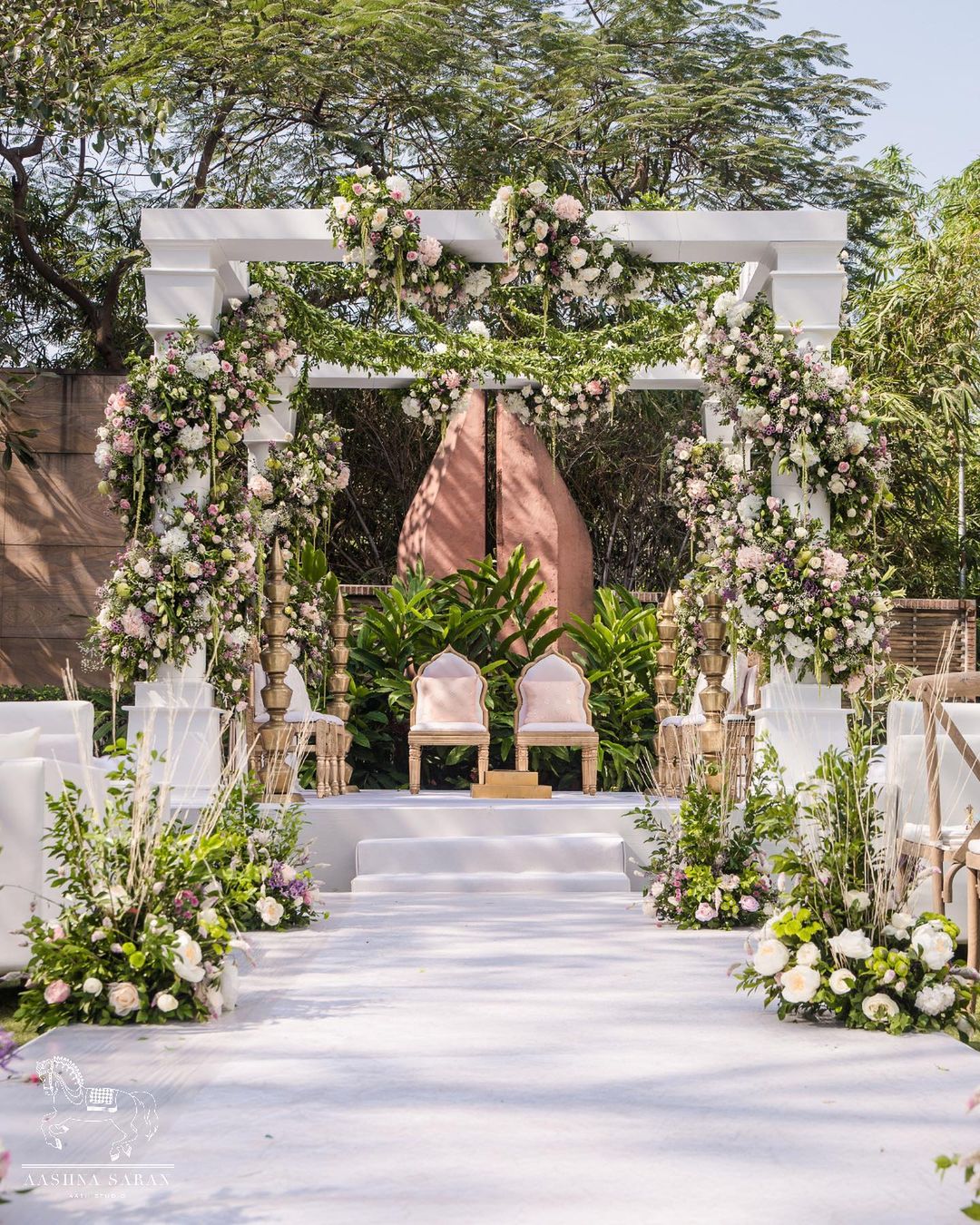 Botanical Mandap Decor Is Trending Big Time And How