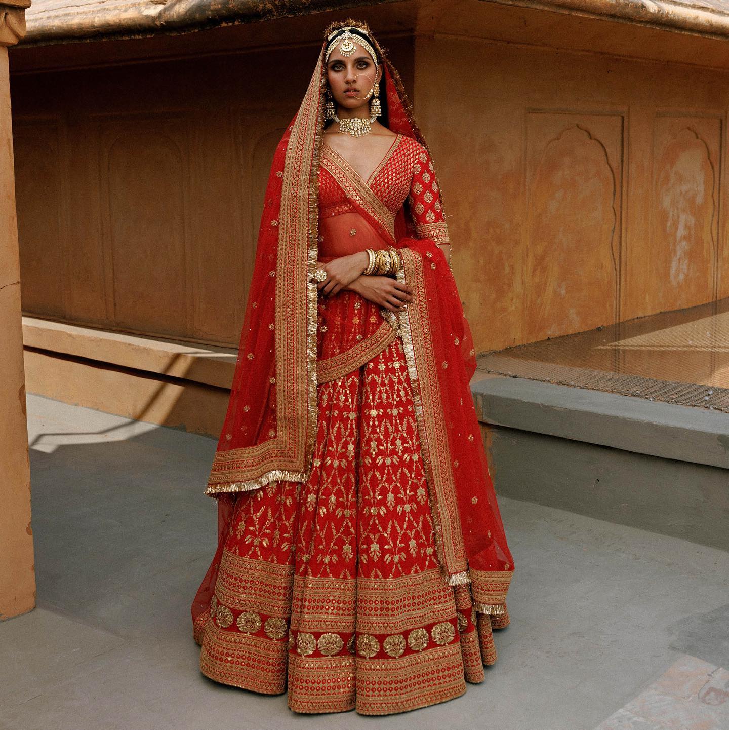 Cheap Vs Expensive: KATRINA KAIF's 17 Lakh Sabyasachi Red Lehenga In ₹6875  Vs ₹19000| Chandni Chowk - YouTube
