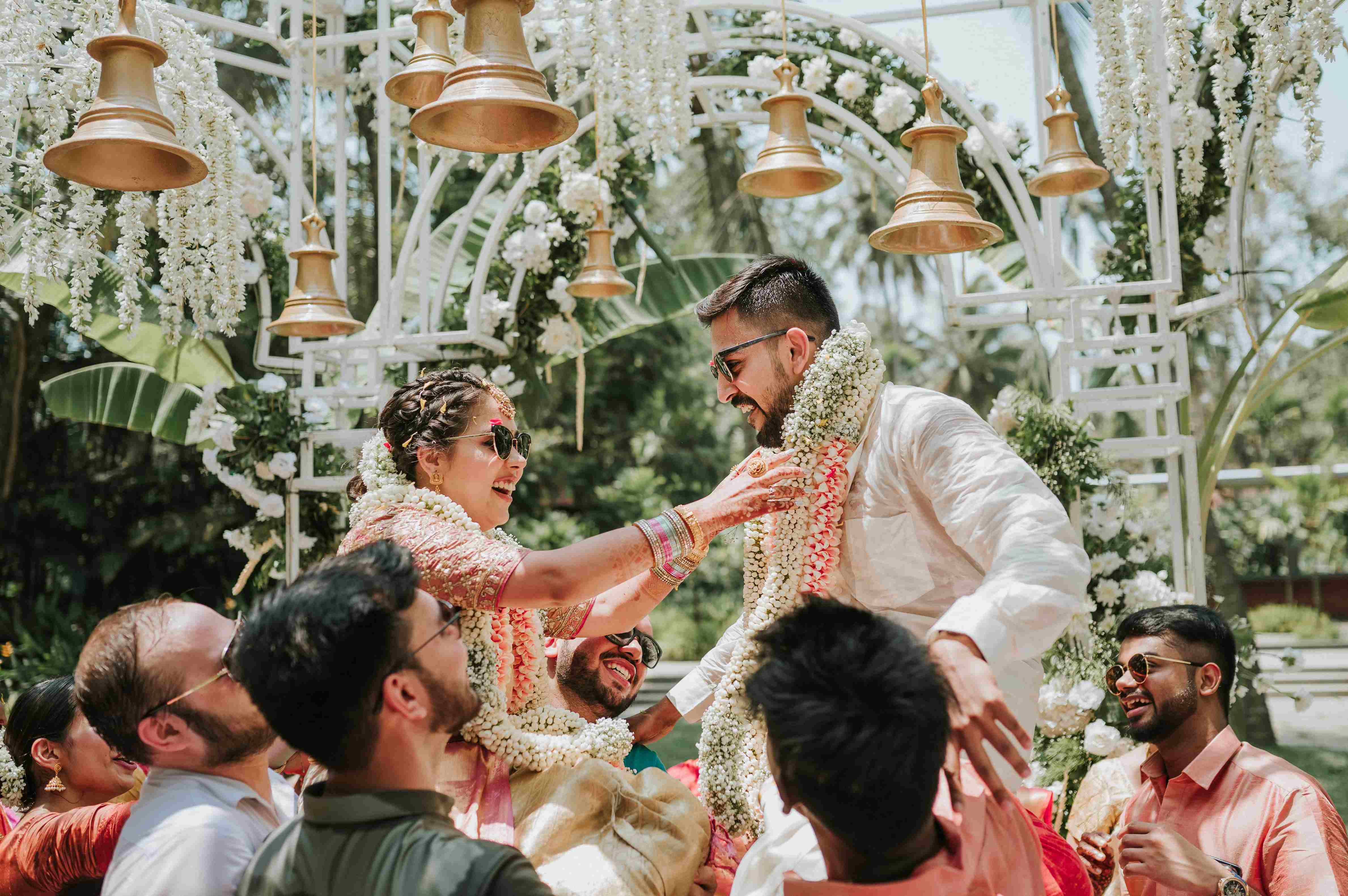This Adorable Couple Had A Flamboyant ‘Two States’ Wedding In Goa