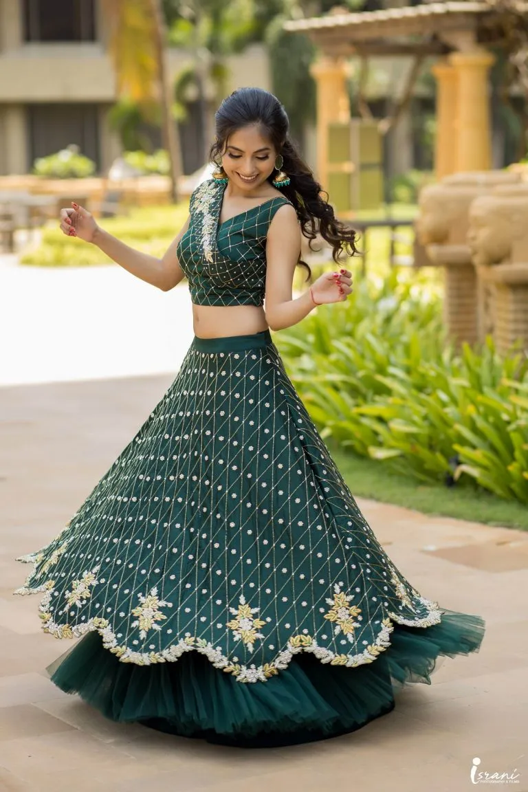 Buy Women Emerald Green Sequin Embroidered Lehenga Set With Blouse And  Contrast Dupatta - Clothing - Indya