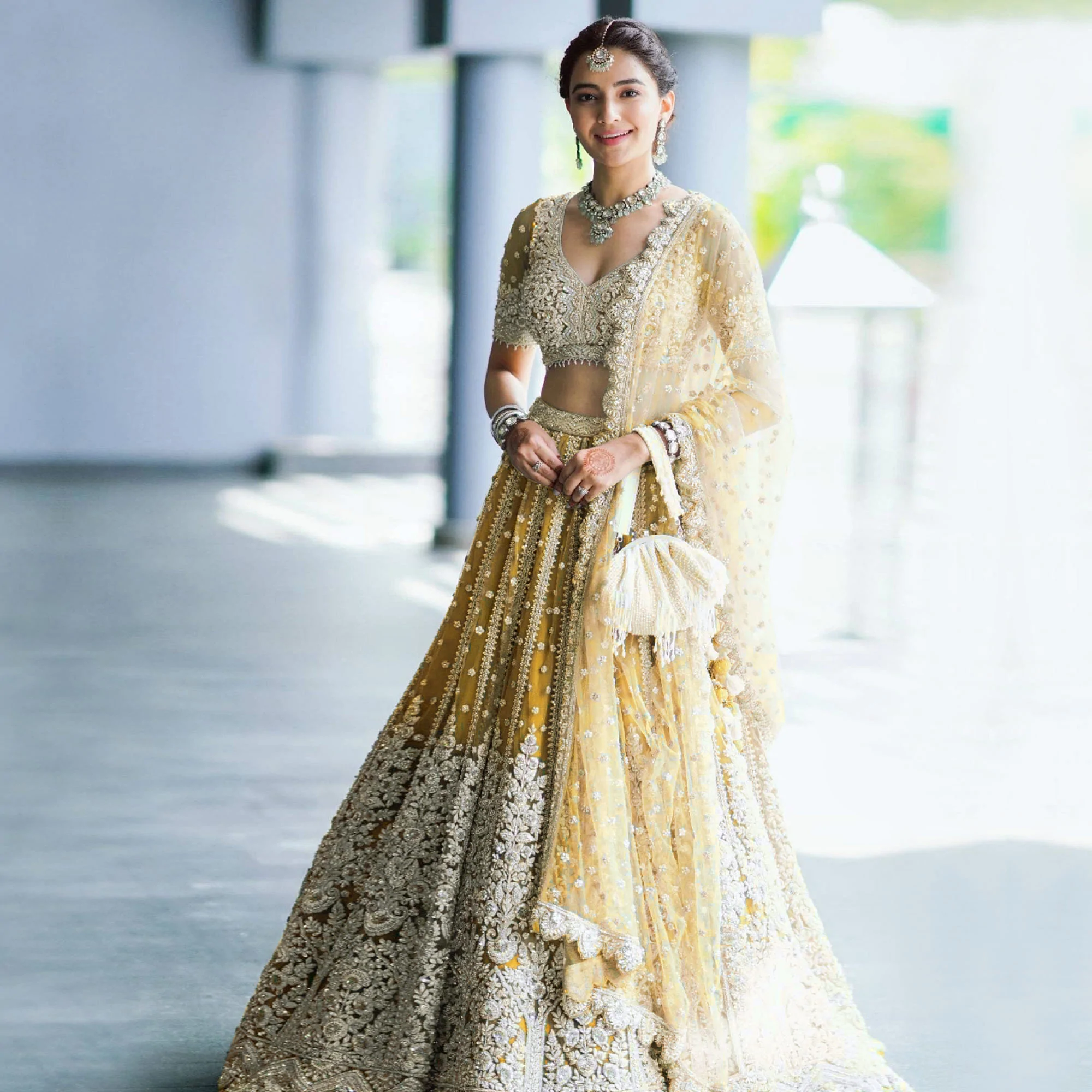 Let’s Decode To Recreate Designer Arpita Mehta’s Bridal Look