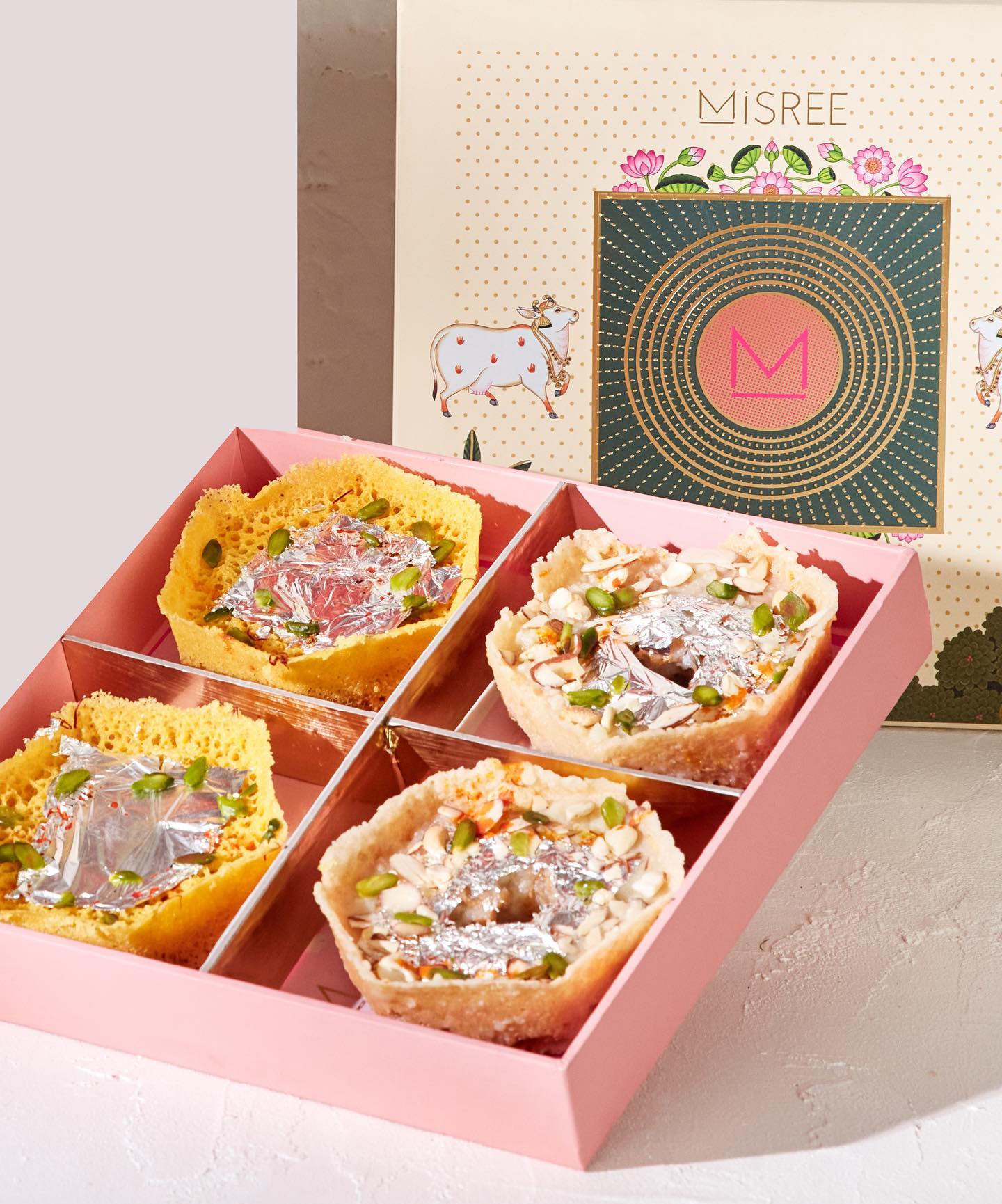Unmissable Brands For Luxury Decor, Festive Giftings & Sweets Collection This Diwali