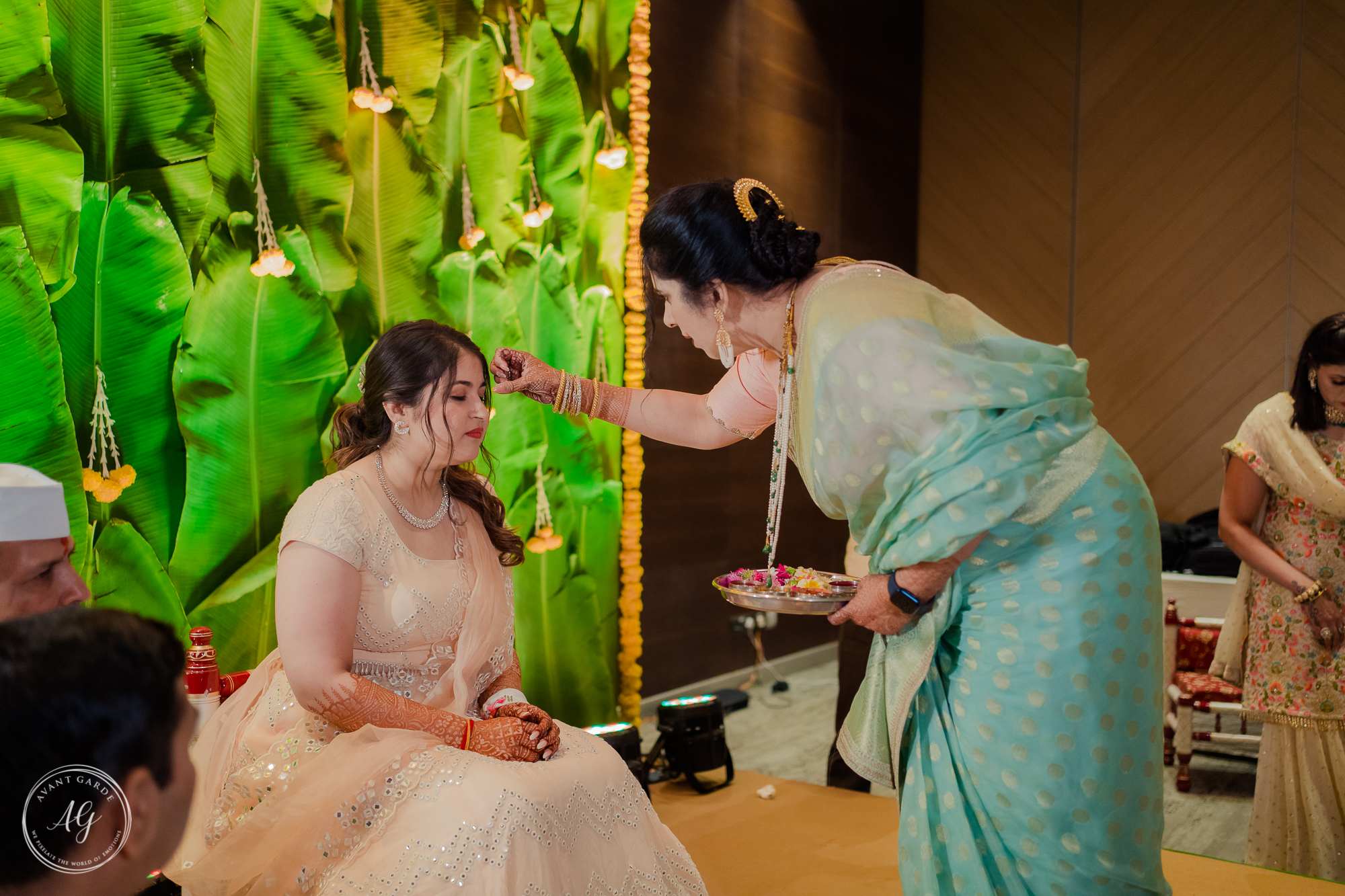 A Magical Maharashtrian x North Indian Multicultural Wedding!