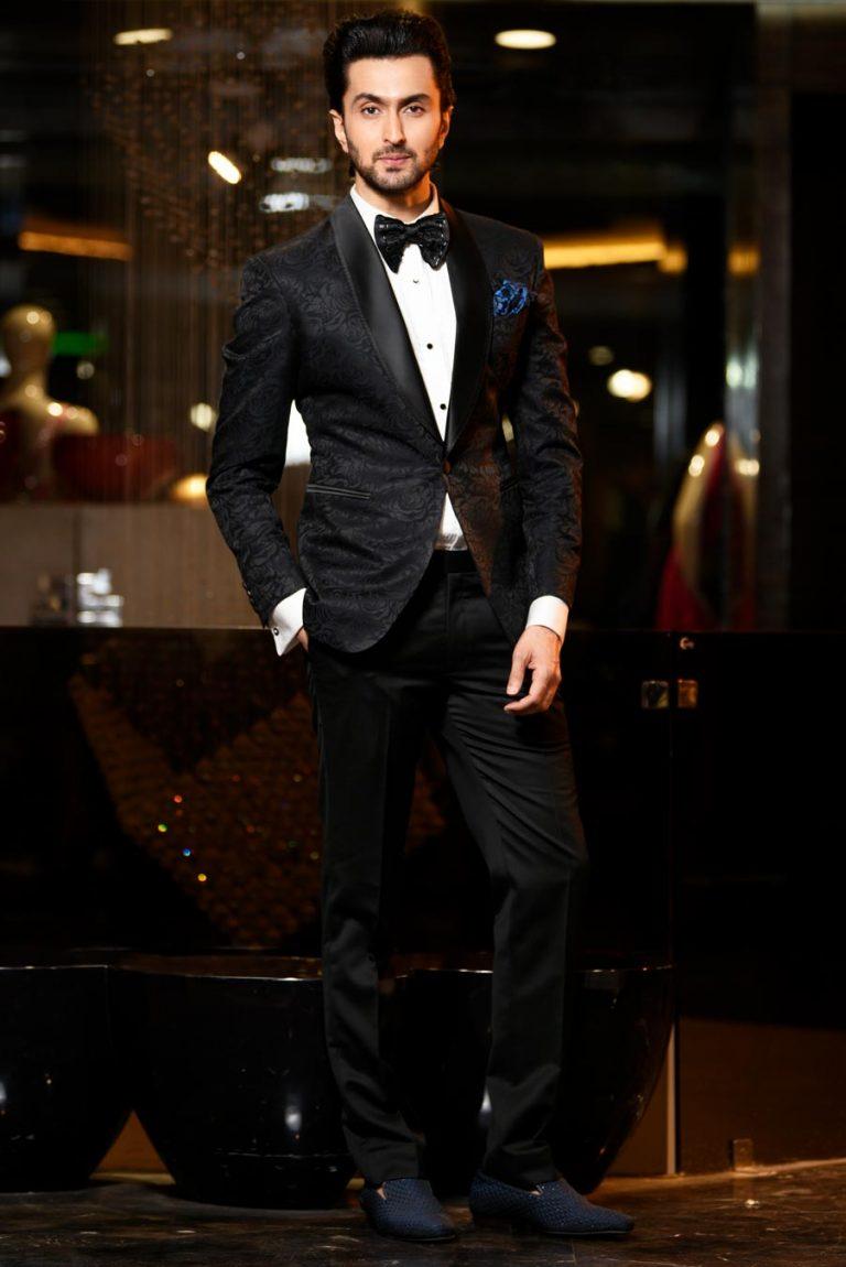 Where To Shop Or Rent For Groom Wear In Delhi?