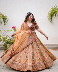 Unique Lehenga Combinations We Spotted On 2022 Brides