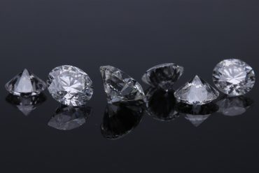 What Is The Difference Between Natural And Lab-Created Diamonds