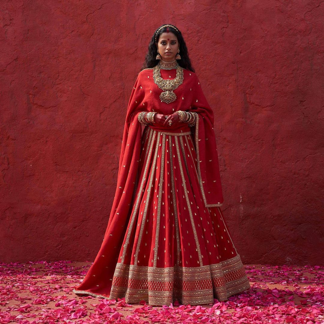 21 Latest Bridal Lehenga Designs For Indian Bride - 2023 | Fabbon
