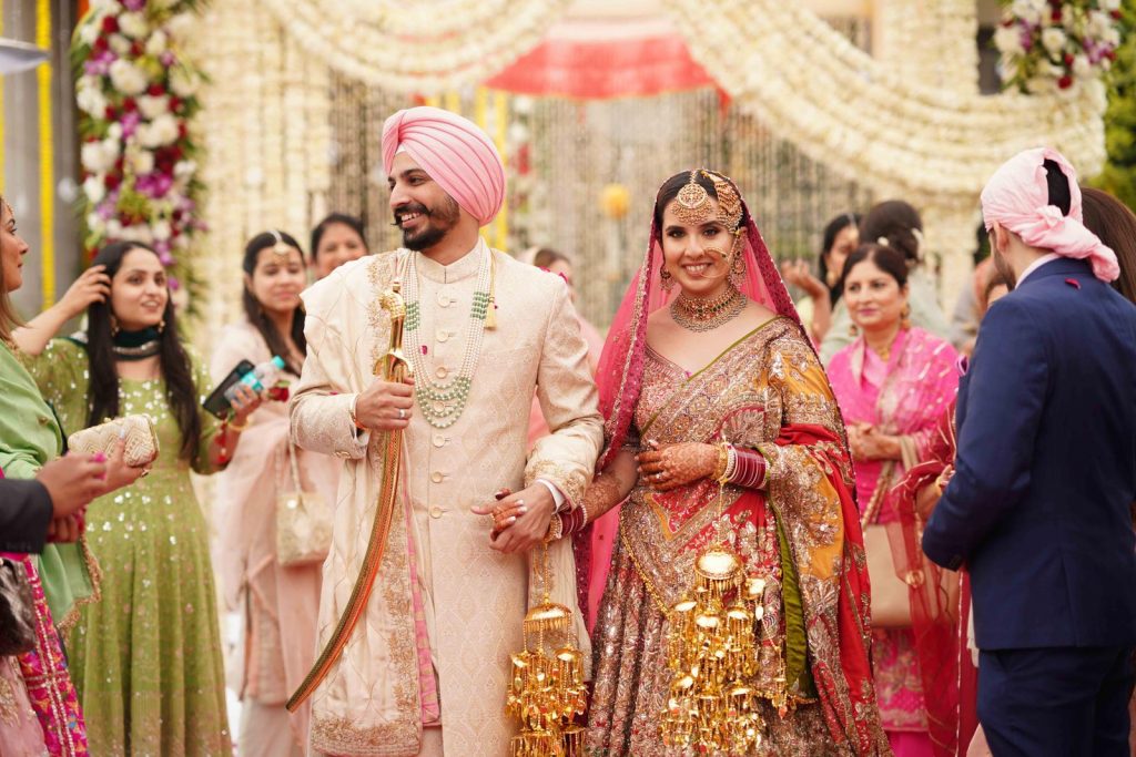 Ishrat & Mantej’s Wedding Pictures Ooze Love! - Shaadiwish