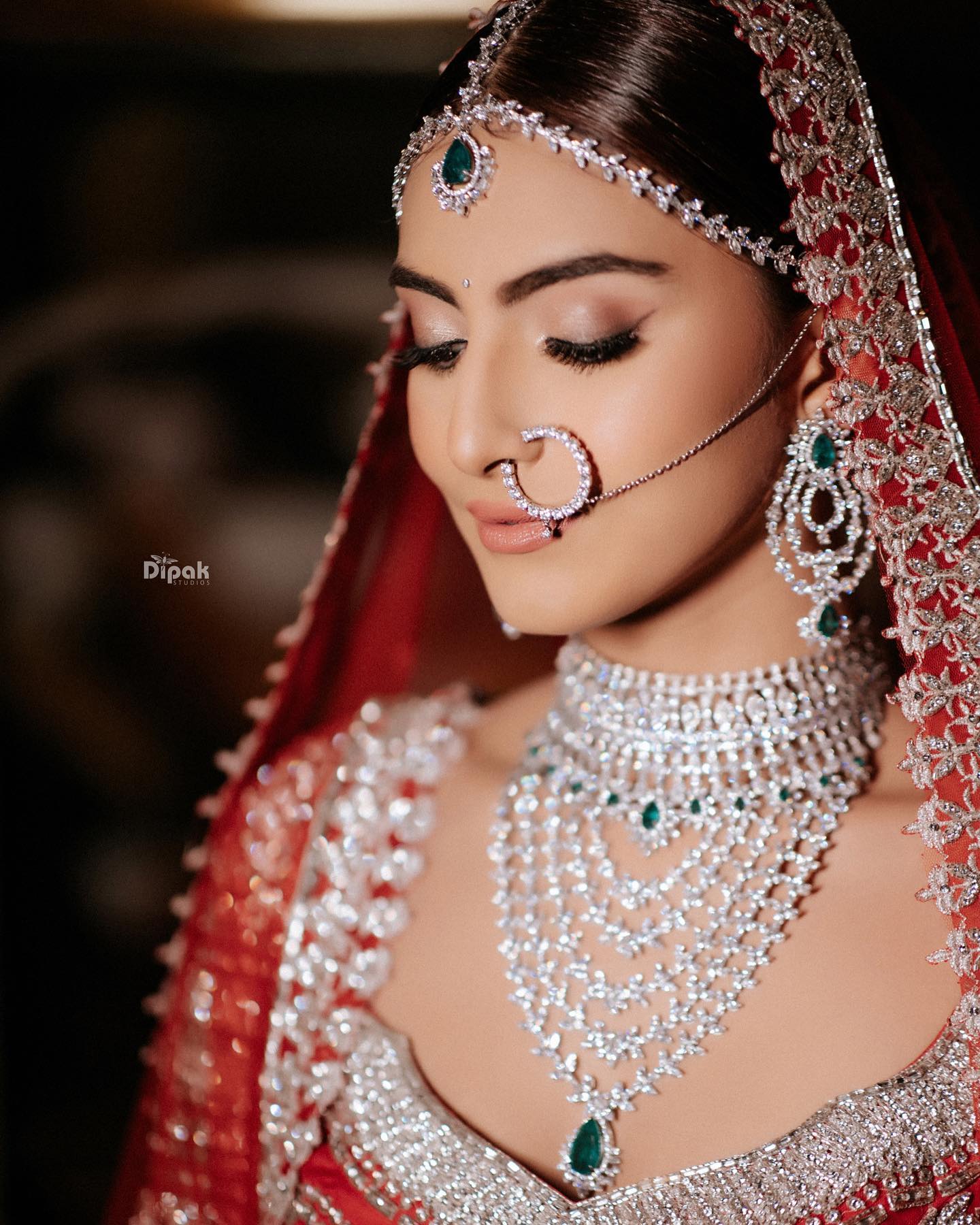 Trending Bridal Necklace Designs For Modern Brides