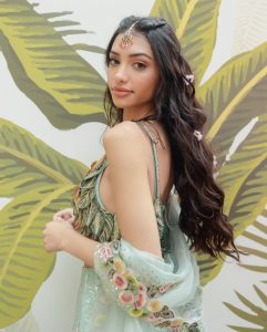 Alanna Panday’s Mehendi Look Is Every Modern Bride’s Dream