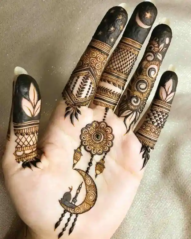 Back Hand Mehndi Designs For girls on Eid 2023 - Story.com.pk
