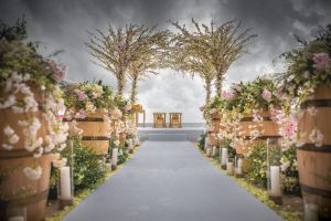 Hot & Popular Wedding Aisle Ideas To Elevate Your Bridal Entry