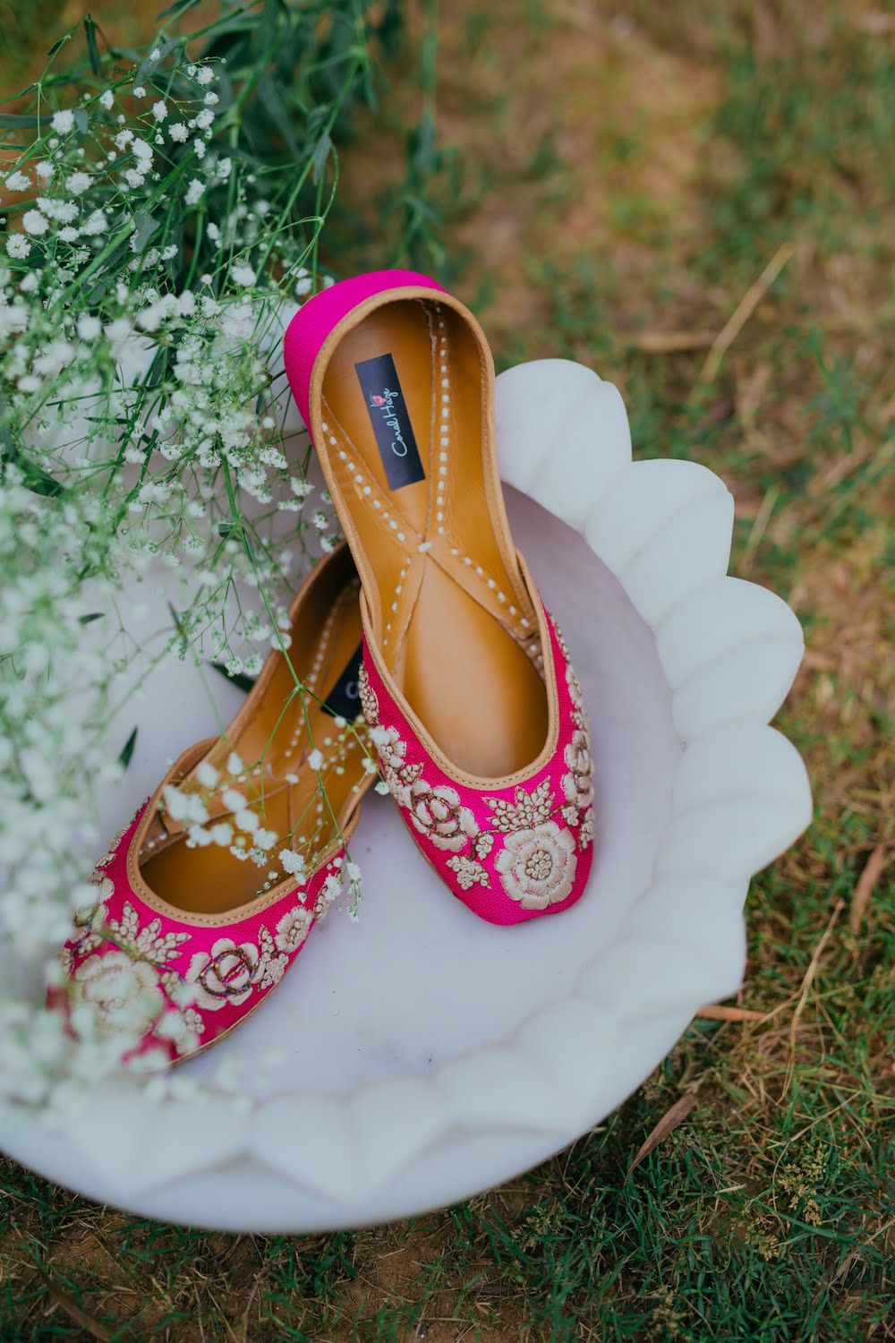 8 Ways To Add That'Barbie Pink' Touch To Your Wedding