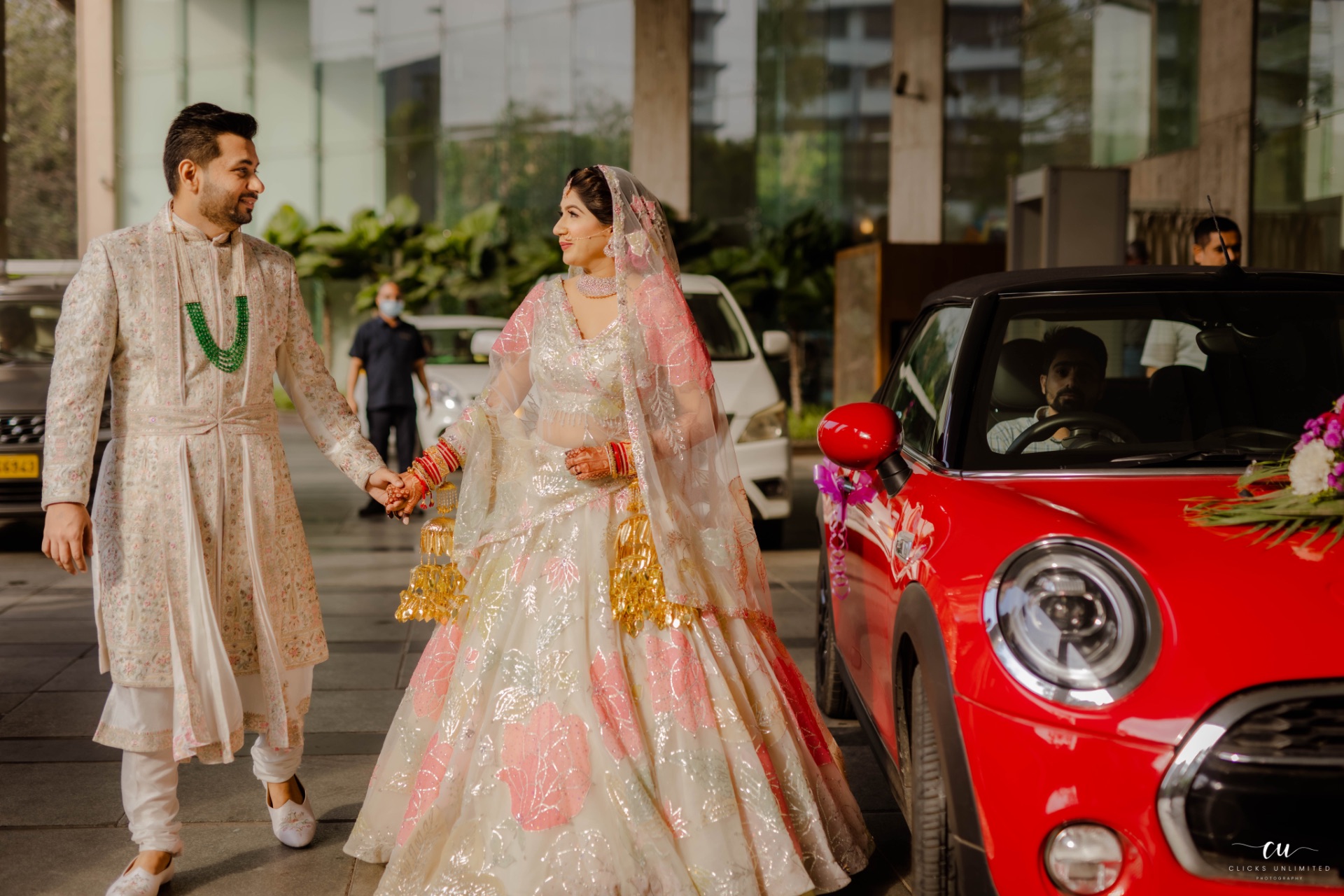 Komal & Vijay’s Wedding Celebration & Anand Karaj Was A Dreamy Affair!