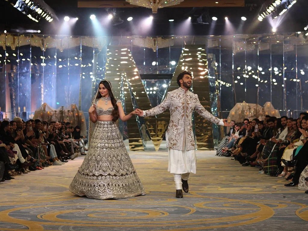 Ranveer & Alia Turned Showstoppers For Manish Malhotra’s Bridal Couture Show