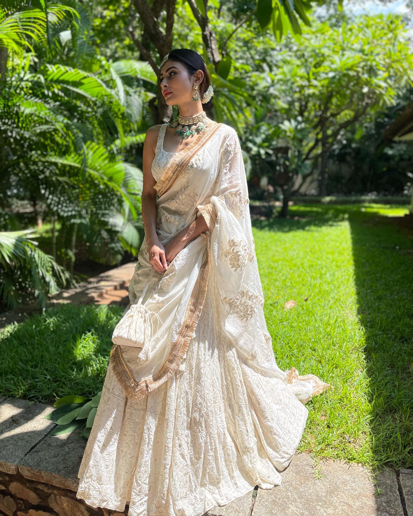 7 Bridesmaid Outfit Ideas To Steal From Mouni Roy's Closet
