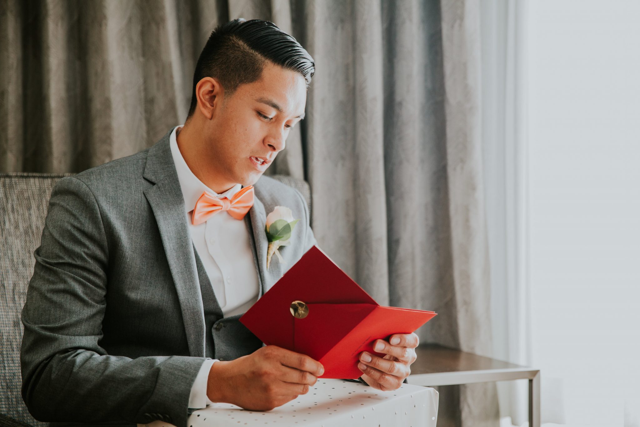 Heart-Warming Ways To Surprise Your Groom-To-Be On Your D-Day!