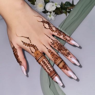 Celebrity Inspired Bohemian Mehndi Designs For Modern Brides